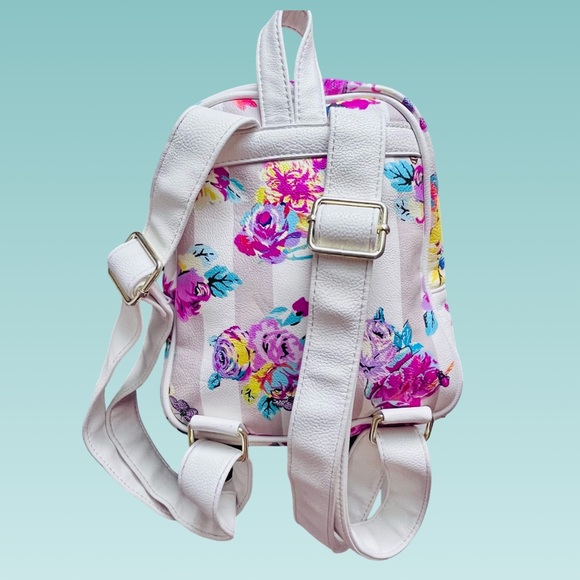 Betsey Johnson floral mini backpack - Picture 7 of 12
